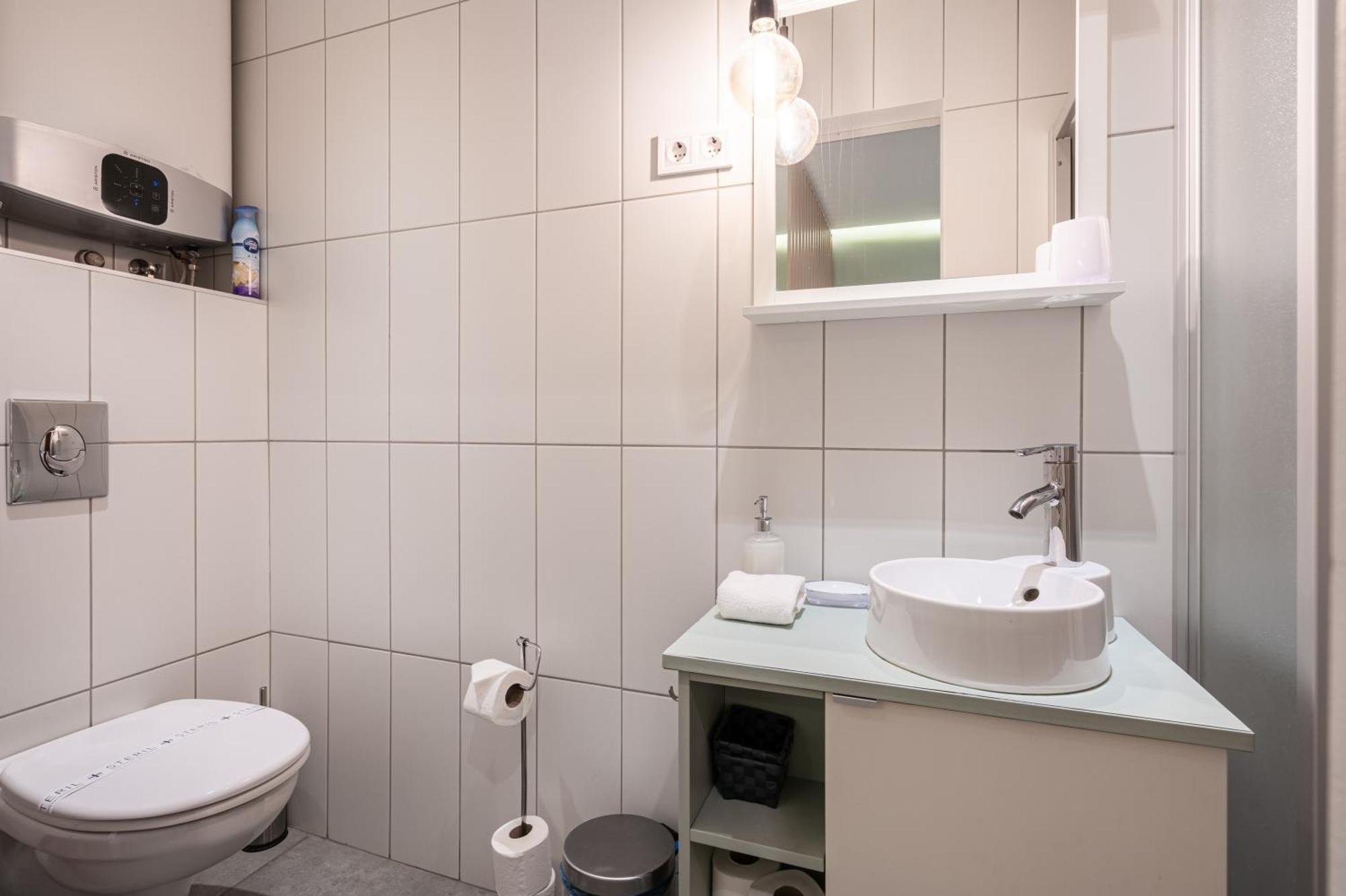 Cozy Little Flat In The City Center ブダペスト エクステリア 写真