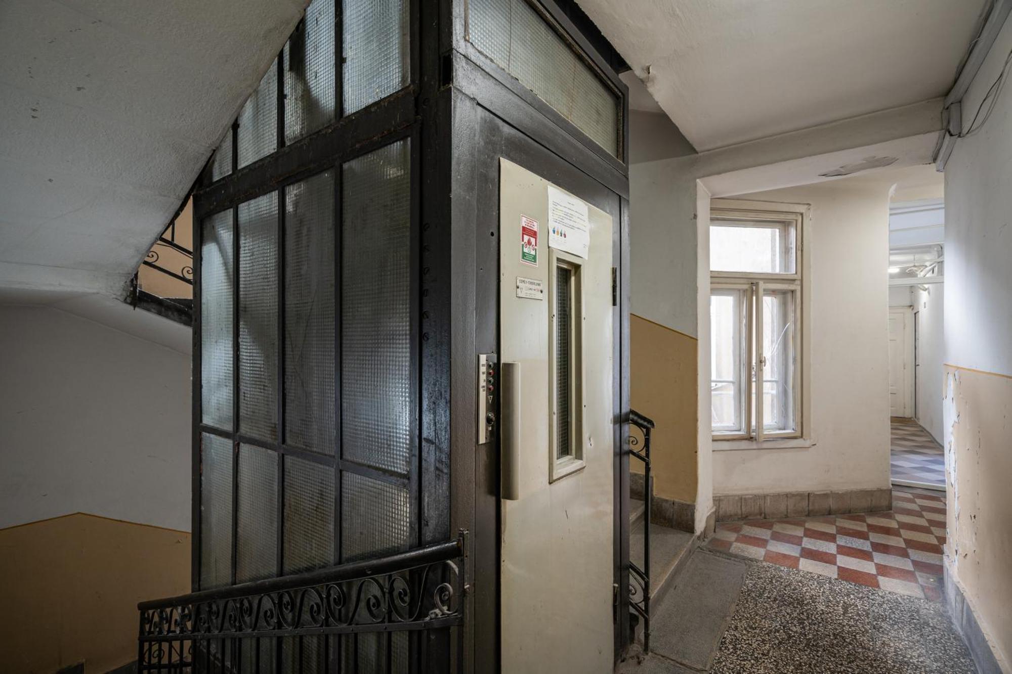 Cozy Little Flat In The City Center ブダペスト エクステリア 写真