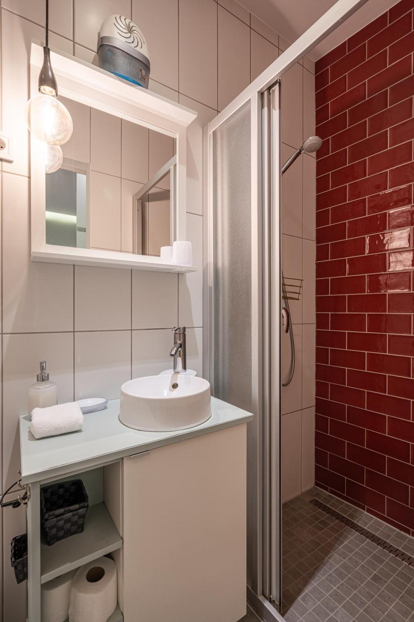 Cozy Little Flat In The City Center ブダペスト エクステリア 写真