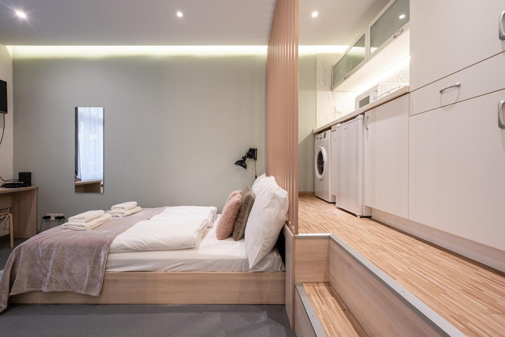 Cozy Little Flat In The City Center ブダペスト エクステリア 写真